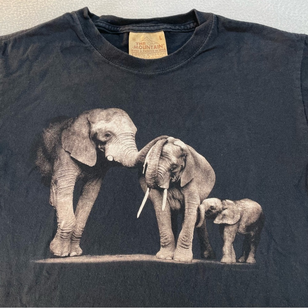Vintage Kids Unisex The Mountain Elephants T Shirt Size Large